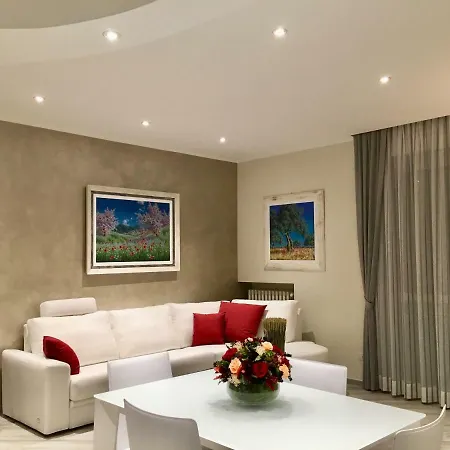 A Casa Di Chiara * Стреза