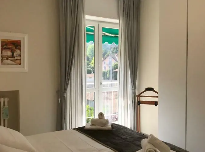 A Casa Di Chiara Stresa